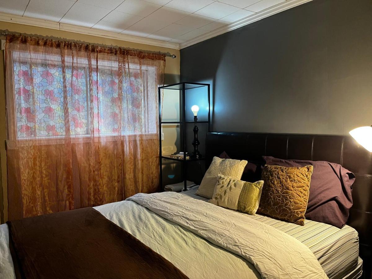 Beautiful Room Close Airport! Calgary Bagian luar foto