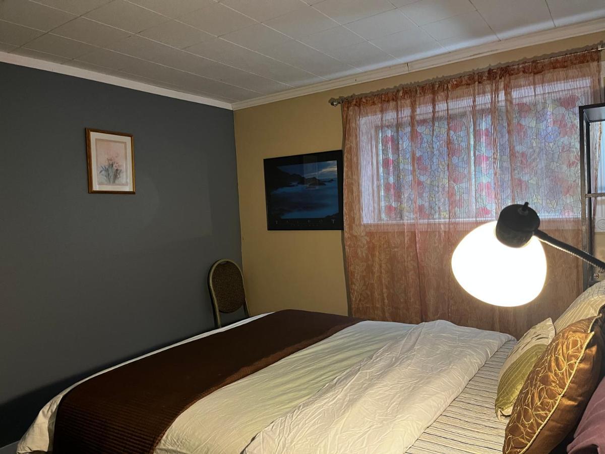 Beautiful Room Close Airport! Calgary Bagian luar foto